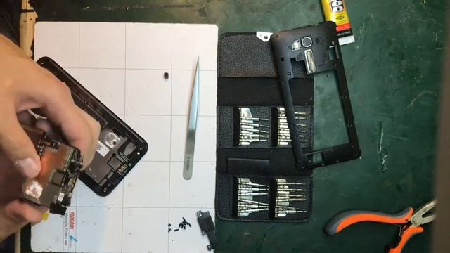 asus ze550kl тухнет при звонке смотреть онлайн