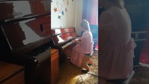 В. А. Моцарт соната ре мажор номер 6.