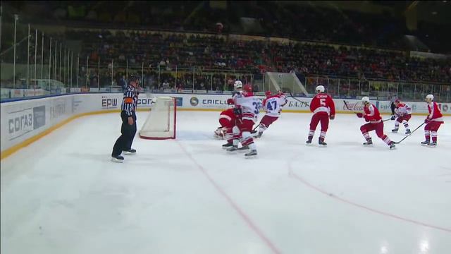 Alex Radulov flies over the goalie to score смотреть онлайн