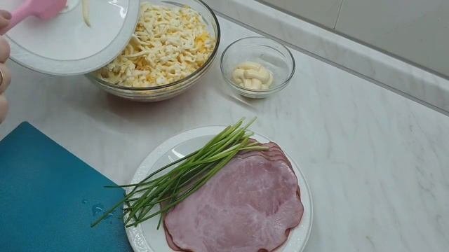 ЛЁГКИЕ В ПРИГОТОВЛЕНИЕ ЗАКУСКИ К ПРАЗДНИЧНОМУ СТОЛУ/БЫСТРО И БЮДЖЕТНО