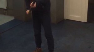 Хоккей.Бросок в ворота. Драка Как бросать шайбу  Как бросить шайбу под перекладину Tricks hockey