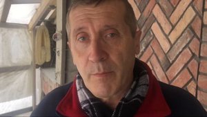 Подгонка полукруглых кромок на гранитной плите толщ 3 см . Один миллиметр - подгонка .