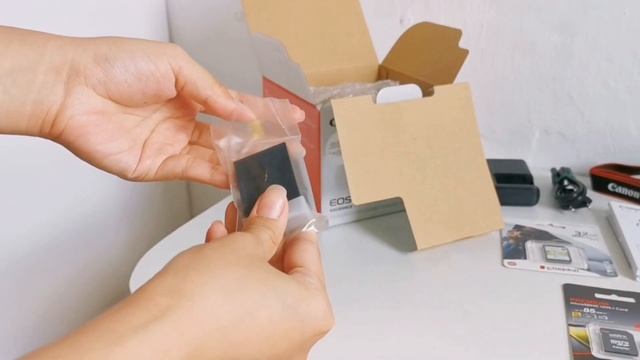 canon eos m50 mark II unboxing | new vlogging camera + accessories смотреть онлайн