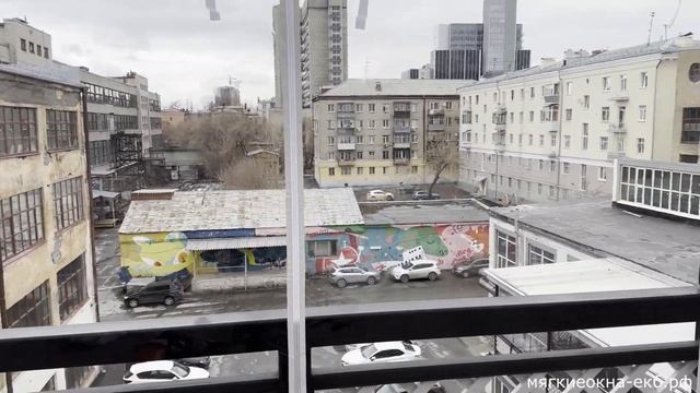 Монтаж мягких окон в кафе на 4-м этаже смотреть онлайн