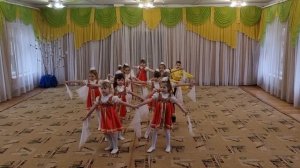 Танец "Ты, живи, моя Россия" подготовительная группа "Березка"