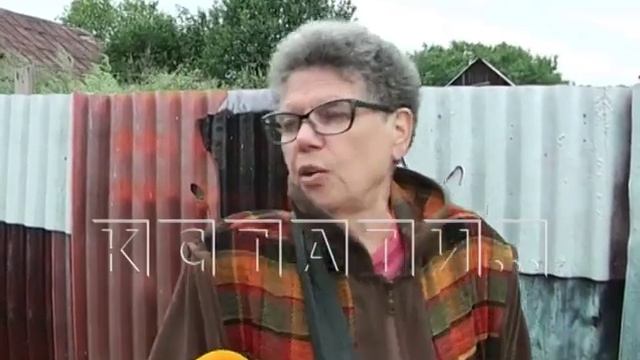 Неизвестные перегородили Кудьму дамбой, что местами привело к полному обмелению