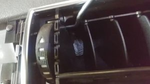 Audi А6 2010 Как снять правый воздуховод.