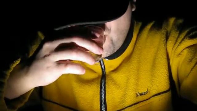 С Новым Годом !!!!!!!!!!!!!! Поздравляет Юрий смотреть онлайн