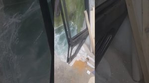 Стекло для тракторов на заказ. Стекло для ЛТЗ-55. Изготтвление любого стекла под заказ.