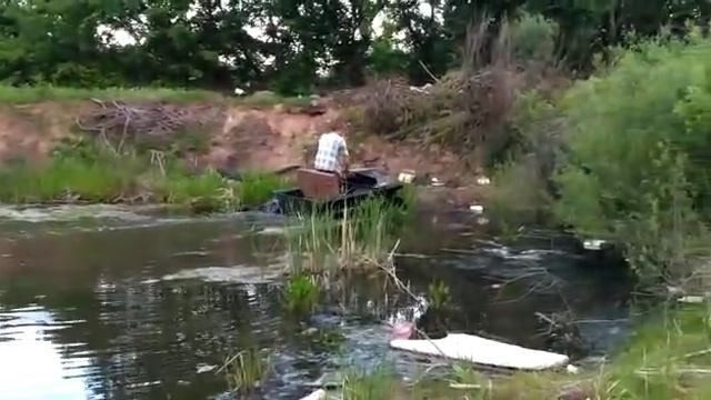 Гусеничный вездеход Харза. Испытание на воде смотреть онлайн