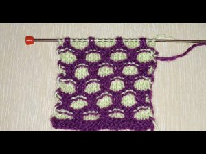 Двухцветный узор спицами"крупные ячейки"