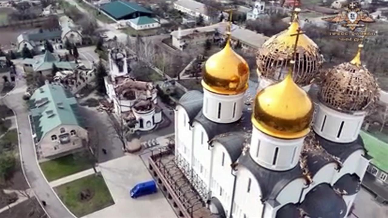 В Волновахском районе Донецкой республики украинск...вали несколько сотен мирных жителей в монастыре