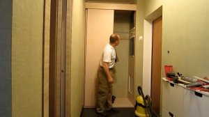 Куда спрятать электрощиток в прихожей и зачем нужен карточный выклчатель