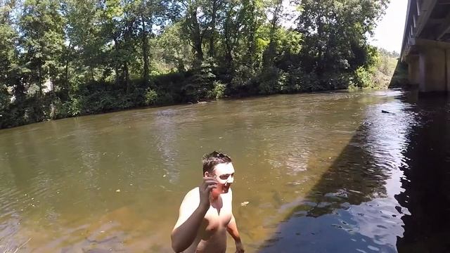 Dove Into the RIVER after a Duo Realis Popper! смотреть онлайн