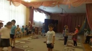 "КАТЮША" - танец под музыку военных лет. Методическая разработка.