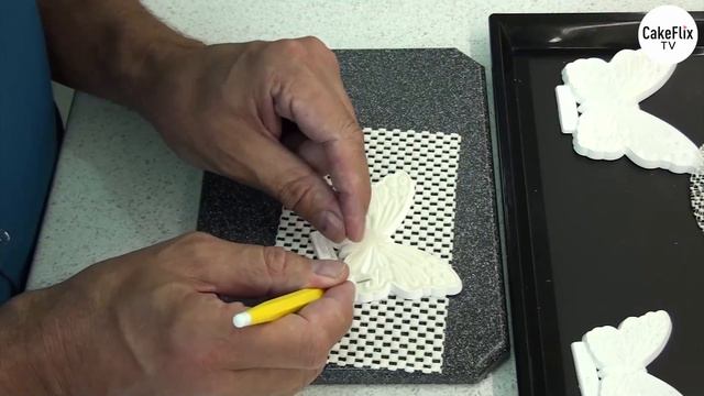 S1:E5 - Sugar Artistry with Stephen Benison смотреть онлайн