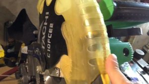 Устраним биение диска пилы за 1 минуту