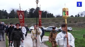 Крещенские купания: в Херсонесе освятили воды Чёрного моря