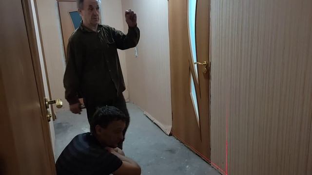 Раздолбили полы и наткнулись на очередную неожиданность. В нашей семье пополнение) смотреть онлайн