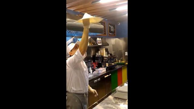 Самая Вкусная пицца только в БЦ Невесомость, в Кафе Гравитация! Приди и убедись в этом сам! смотреть онлайн