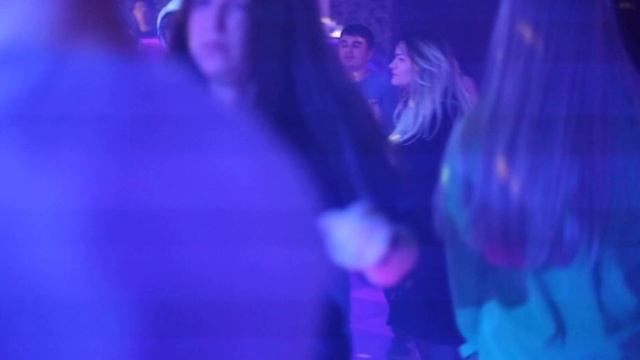 Танцпол в ночном клубе "Сова", ч.1 смотреть онлайн