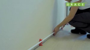 Система AQUA для закрытия горизонтальной разводки отопления с боковым подключением к радиатору.