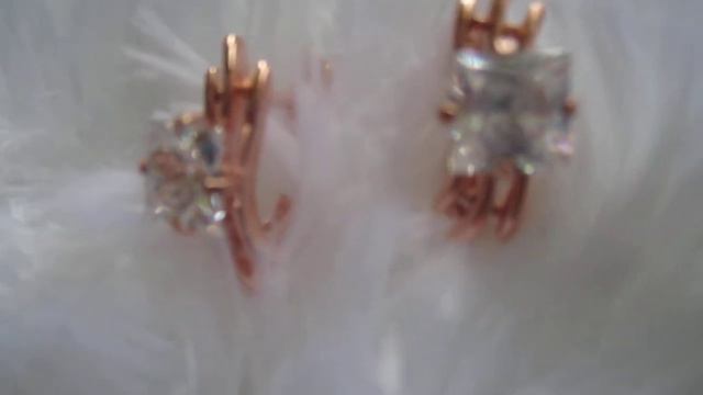 Cерьги золочение 296 с фианитом смотреть онлайн