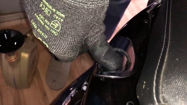 How to check and top up Motorcycle engine oil Harley Davidson XL1200V Sportster Seventy-Two DIY смотреть онлайн