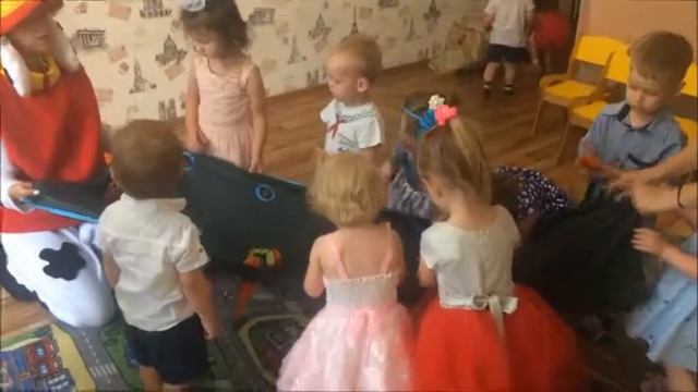 День именинника. Андрюша, Валерия и Даша. смотреть онлайн