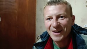 Каждодневная  "беготня" на дачу утомляет и уходит много времени. Принято решение: пожить на даче!