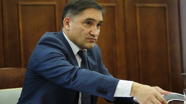 Это бунт! Стояногло обезумел – пошёл против Санду: вместе с Додном. На всю страну – хватит терпеть!