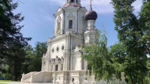 Храм Живоначальной Троицы в Троице-Лыкове