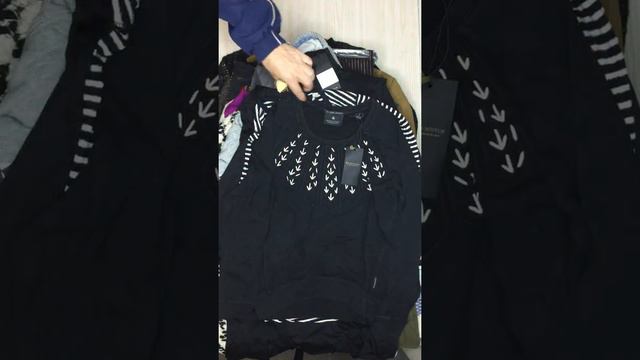 Одежда оптом. Женская одежда MAISON SCOTCH. Цена 33,98 евро/кг. Вес 18 кг. смотреть онлайн