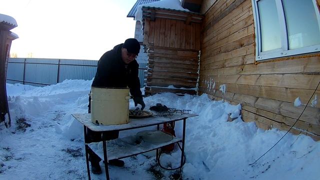 Ёрш и окунь Горячего копчения!!!!!!!!!!! Первый опыт копчения ерша!!!!!!!!
