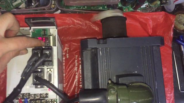 SỬA ENCODER AC SERVO MOTOR Mitsubishi 3.5kW J2S Model: 0SA18-130 Serial: 9810 смотреть онлайн