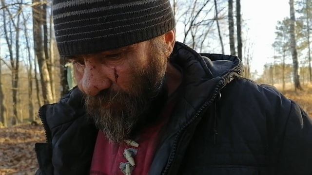 ?Один в лесу. ⛺?Строю землянку. ХОЛОДАЕТ, НАДО ПОСПЕШИТЬ. ????Лесные люди и кухня отшельника. смотреть онлайн