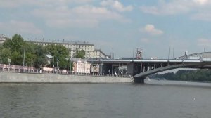 Экскурсия по Москве реке