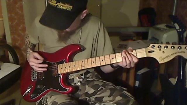 Squier Stratocaster, Standard Series, Double Fat, Humbucker pickups смотреть онлайн