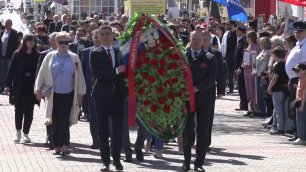 Возложение венков к обелиску памяти жертв Великой Отечественной войны (2022-05-09)
