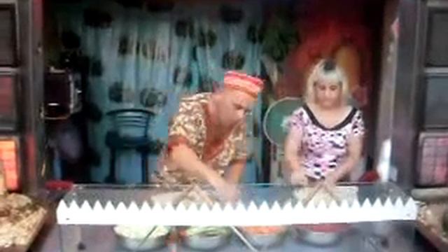 лазаревское- музыкальня шаурма.MP4