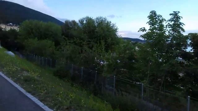 Подъем и спуск с горы на велосипеде смотреть онлайн