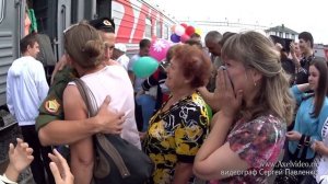 Девушка дождалась парня из армии. ДМБ - 2015, Встреча с поезда, г.Курган