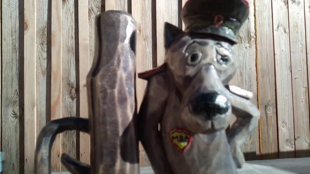 Жил был пёс, Волк майор полицейский, резьба по дереву, Wood Carving смотреть онлайн