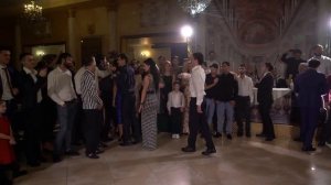 КАВКАЗСКАЯ СВАДЬБА.ОСЕТИНЫ ТАНЦУЮТ ТРАДИЦИОННЫЙ ТАНЕЦ ПРИГЛАШЕНИЯ И ГОРСКИЙ ТАНЕЦ.