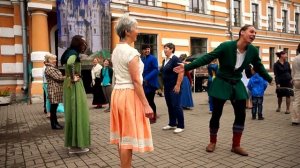 Средневековый танец за 5 минут! Музыка и танцы Средневековья.