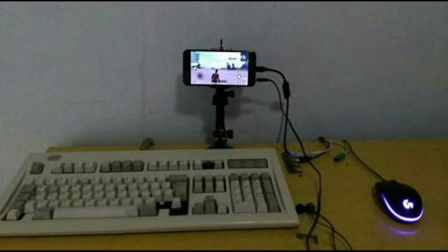 cursed computer images over "Children of the Omnissiah" смотреть онлайн