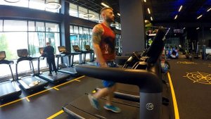 Ходьба на беговой дорожке