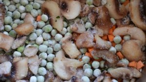 Рис с грибами, овощами и шпинатом