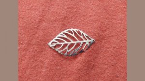 Брошь в стиле бохо своими руками из ткани и бисера.