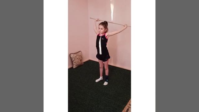 Комплекс упражнений на формирование правильной, красивой осанки! ?♀? смотреть онлайн